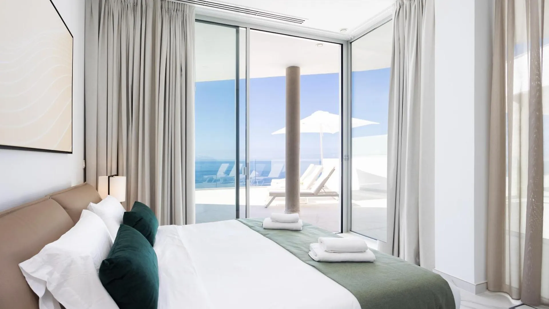 Crystal I Luxury Apartments By Enjoyahome Acantilado de los Gigantes 0*,  Espagne